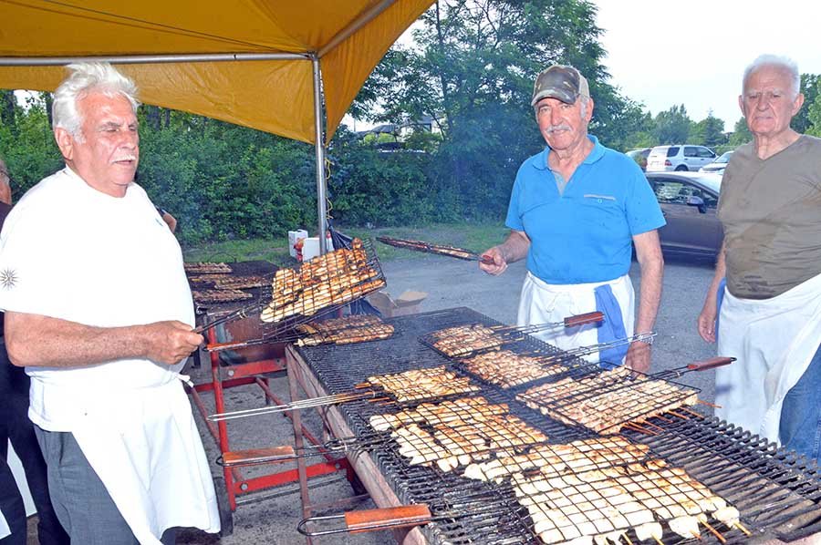 Thousands of proud Greeks attend Laval Hellenic Summer Festival