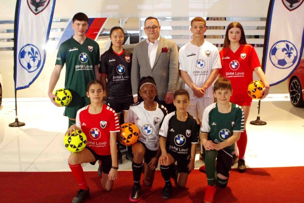 AS Laval unveils electrifying, redesigned soccer uniforms