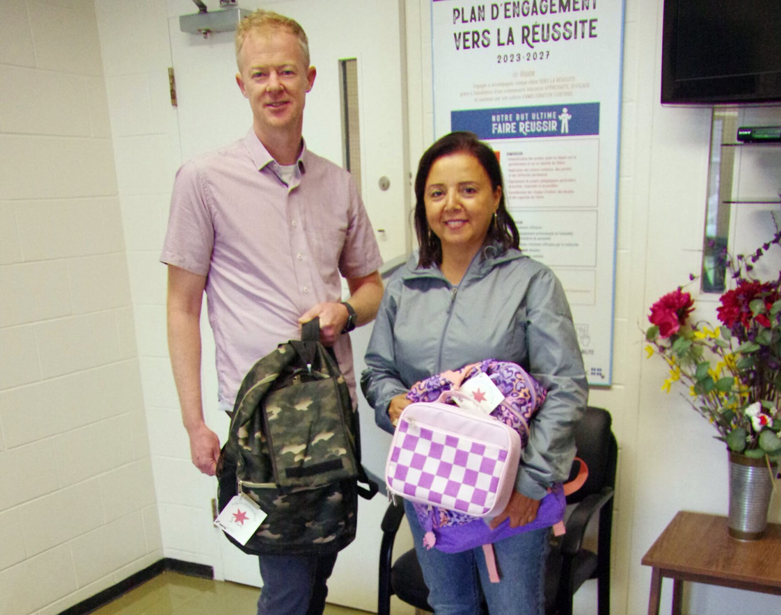 Fabre MNA donates 50 school bags to two local schools