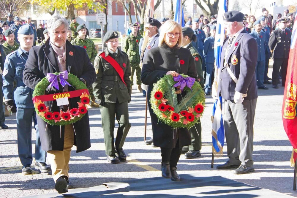 Dignitaries pay their respects at Laval War Cenotaph for Remembrance Day