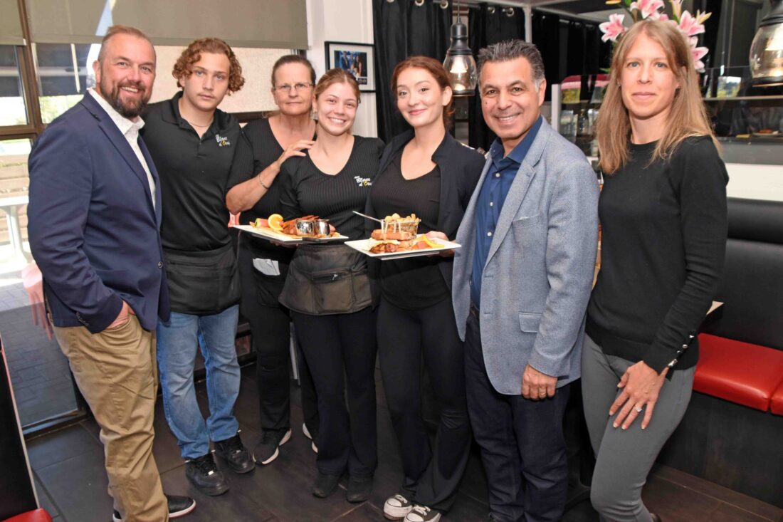 Action Laval councillors help raise funds for community in Vimont-Auteuil