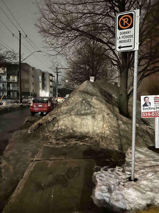 ‘Dangerous’ snow pile on Trait-Carré draws complaint from resident